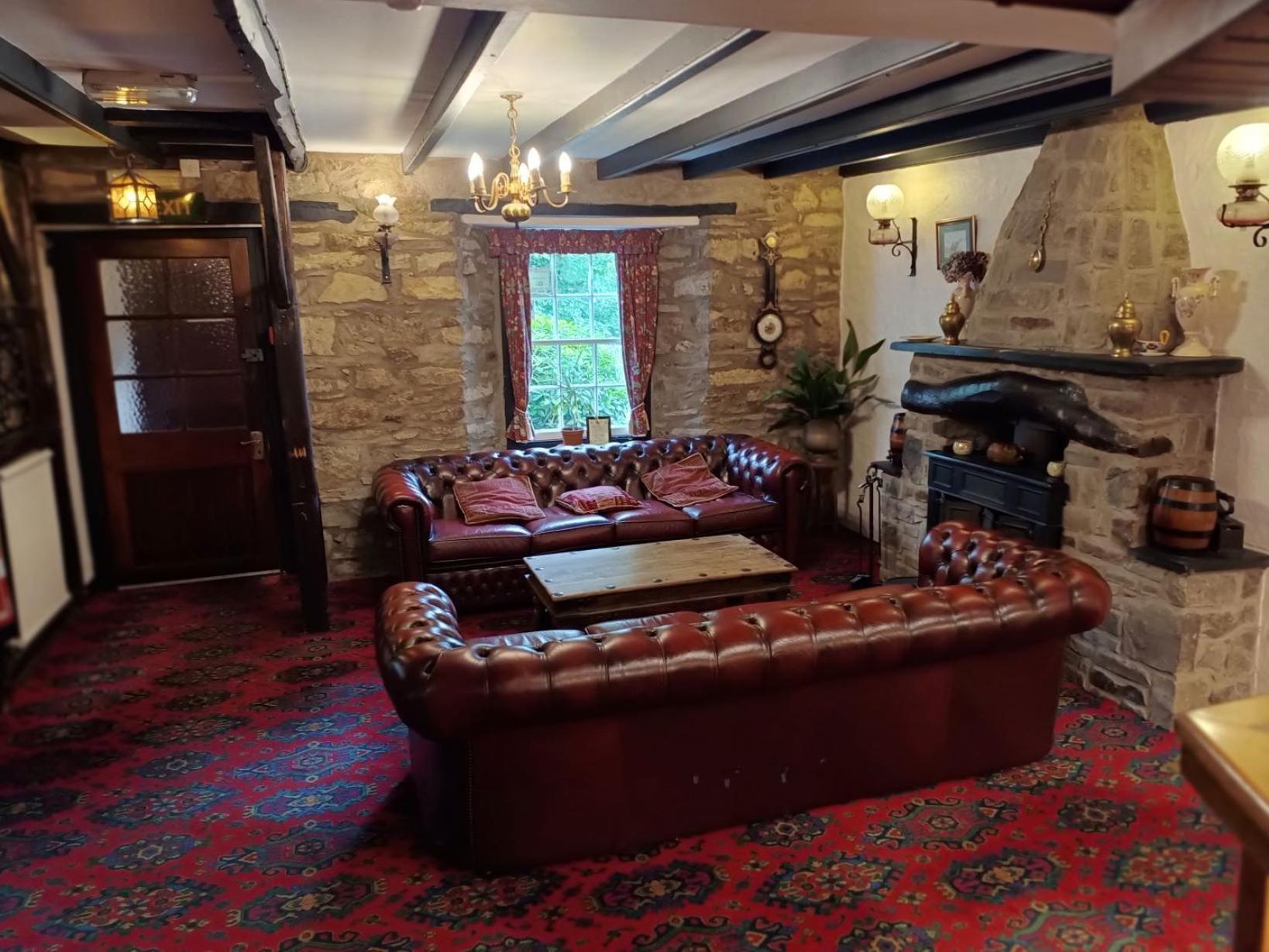 Trewern Arms Hotel Nevern Exterior foto